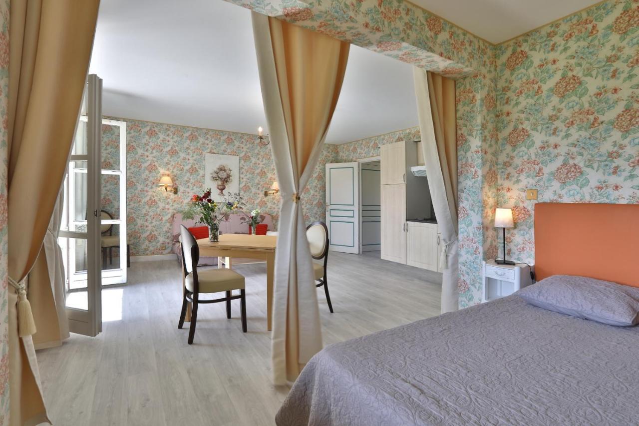 Domaine De Puy Robert Lascaux - A 800M Grotte De Lascaux - Hotel Avec Piscine - Chambres Et Gites-Appartements - Sarlat - Dordogne Монтіньяк Екстер'єр фото