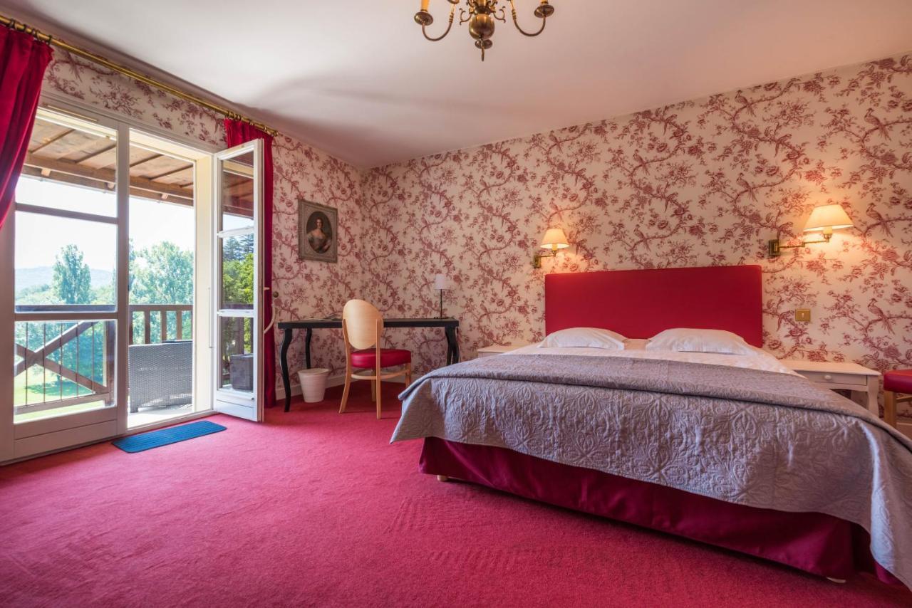 Domaine De Puy Robert Lascaux - A 800M Grotte De Lascaux - Hotel Avec Piscine - Chambres Et Gites-Appartements - Sarlat - Dordogne Монтіньяк Екстер'єр фото